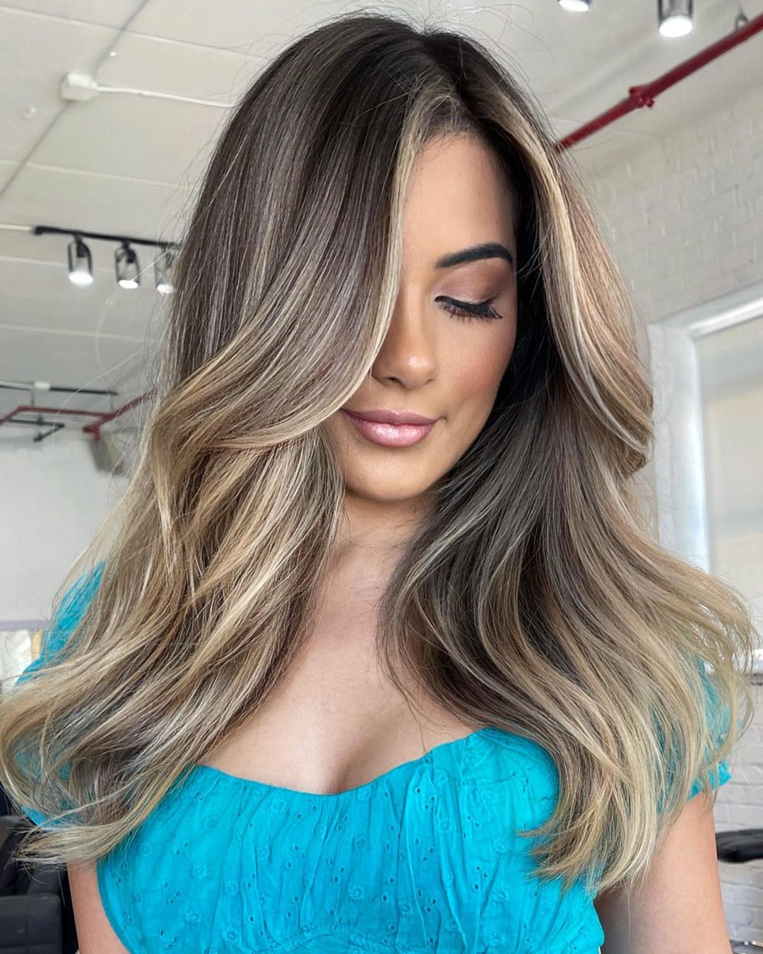 dirty blonde hair with highlights