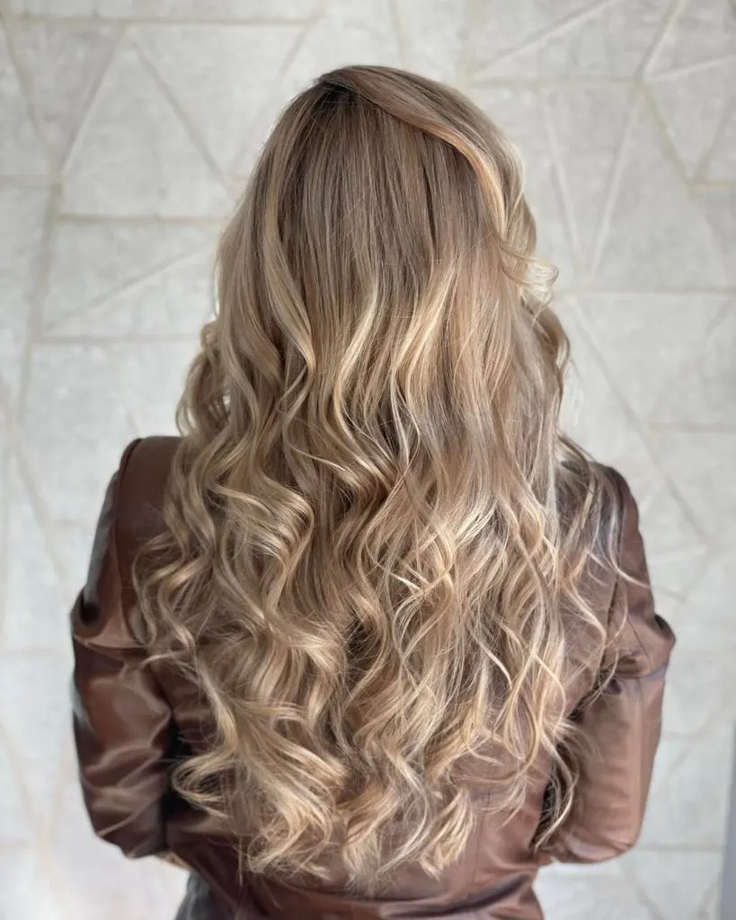 honey blonde highlights with natural root shadowing