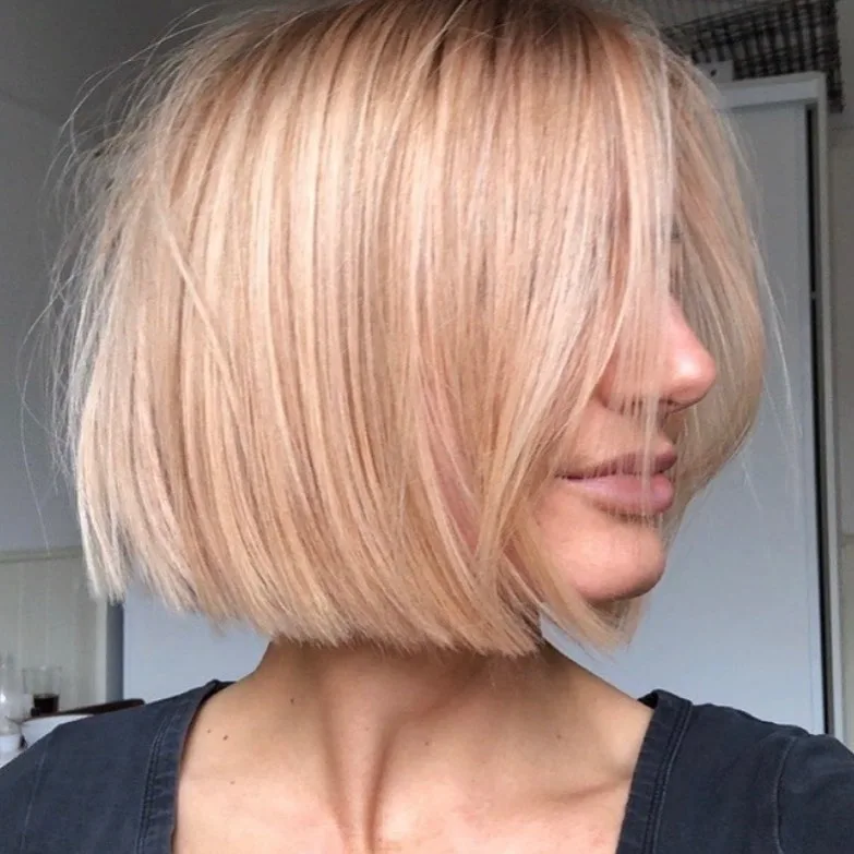 light strawberry blonde hair