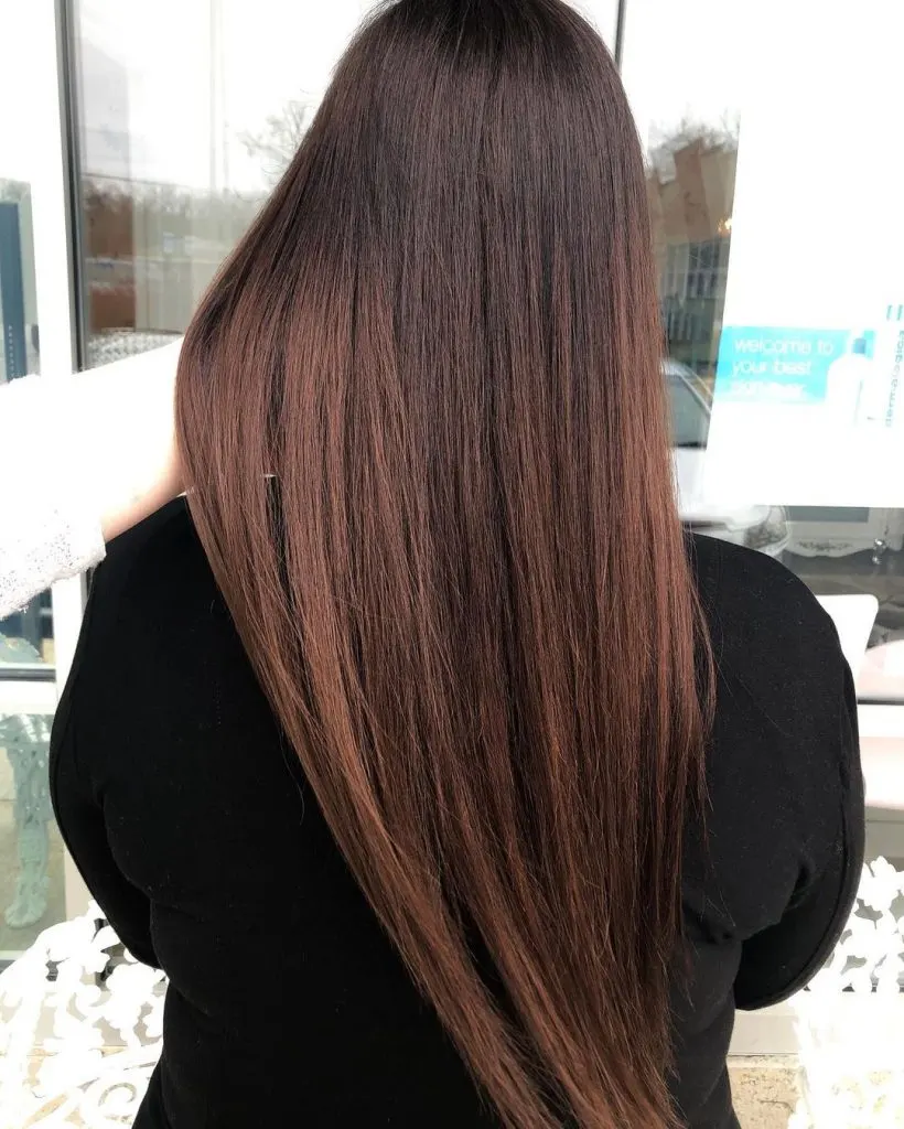 caramel highlights on long brown hair