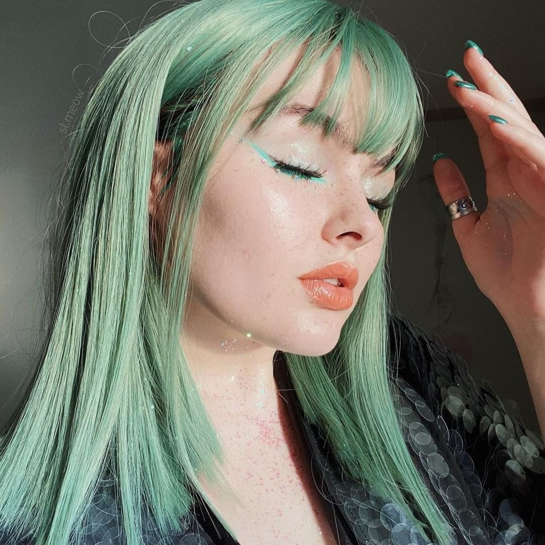Pastel Green Lob With Blunt Bangs 