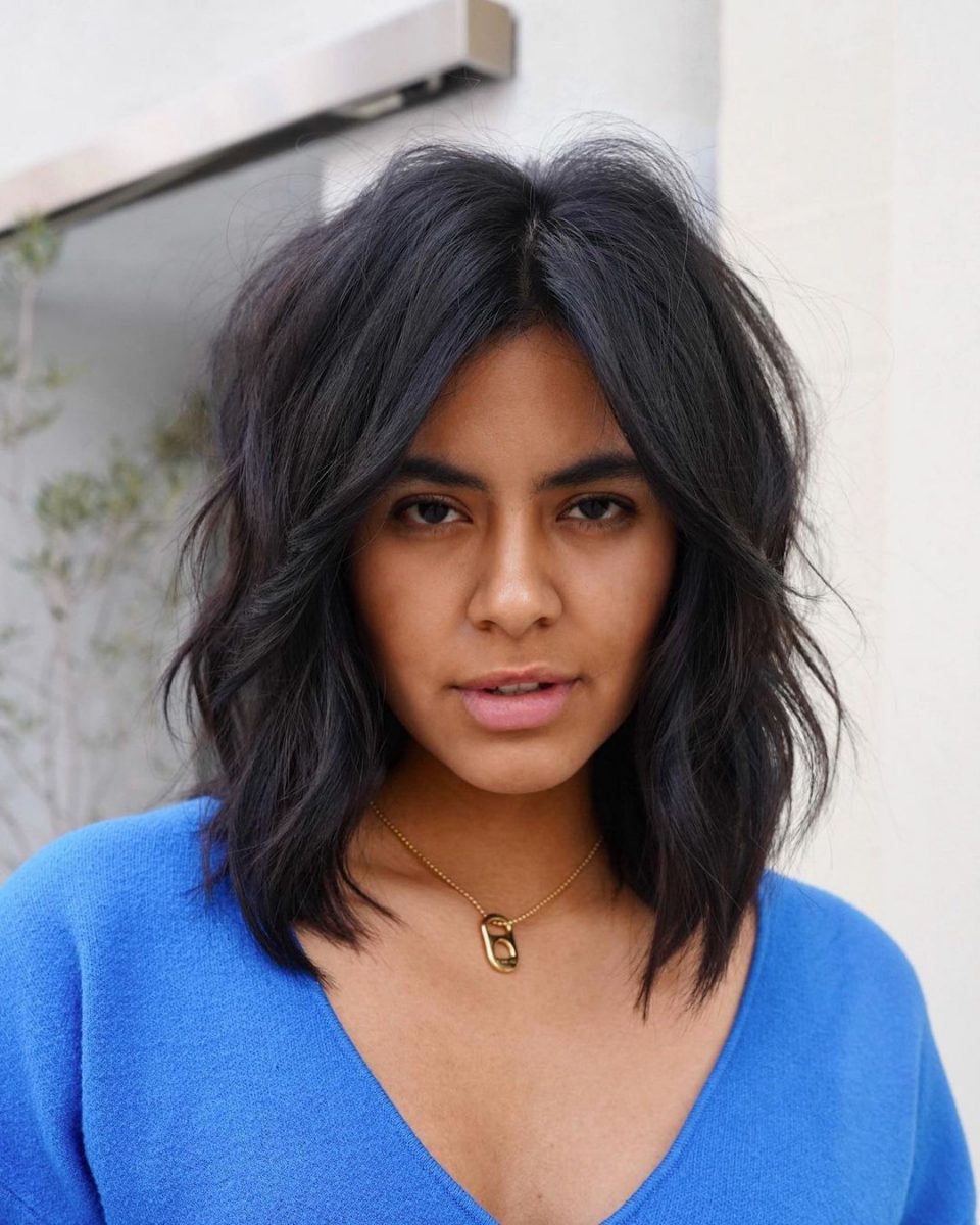 Top 40 Shoulder-Length Hairstyles With Bangs To Try In 2024