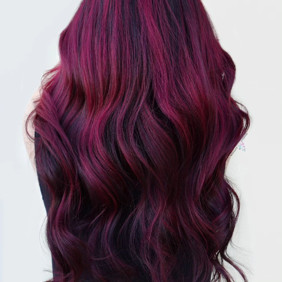 cabelo de unicórnio vermelho-cereja escuro