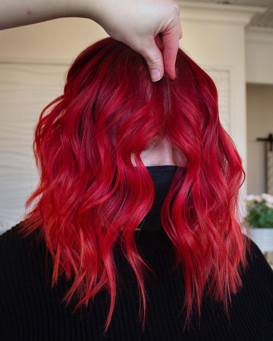 pelo rojo cereza caliente