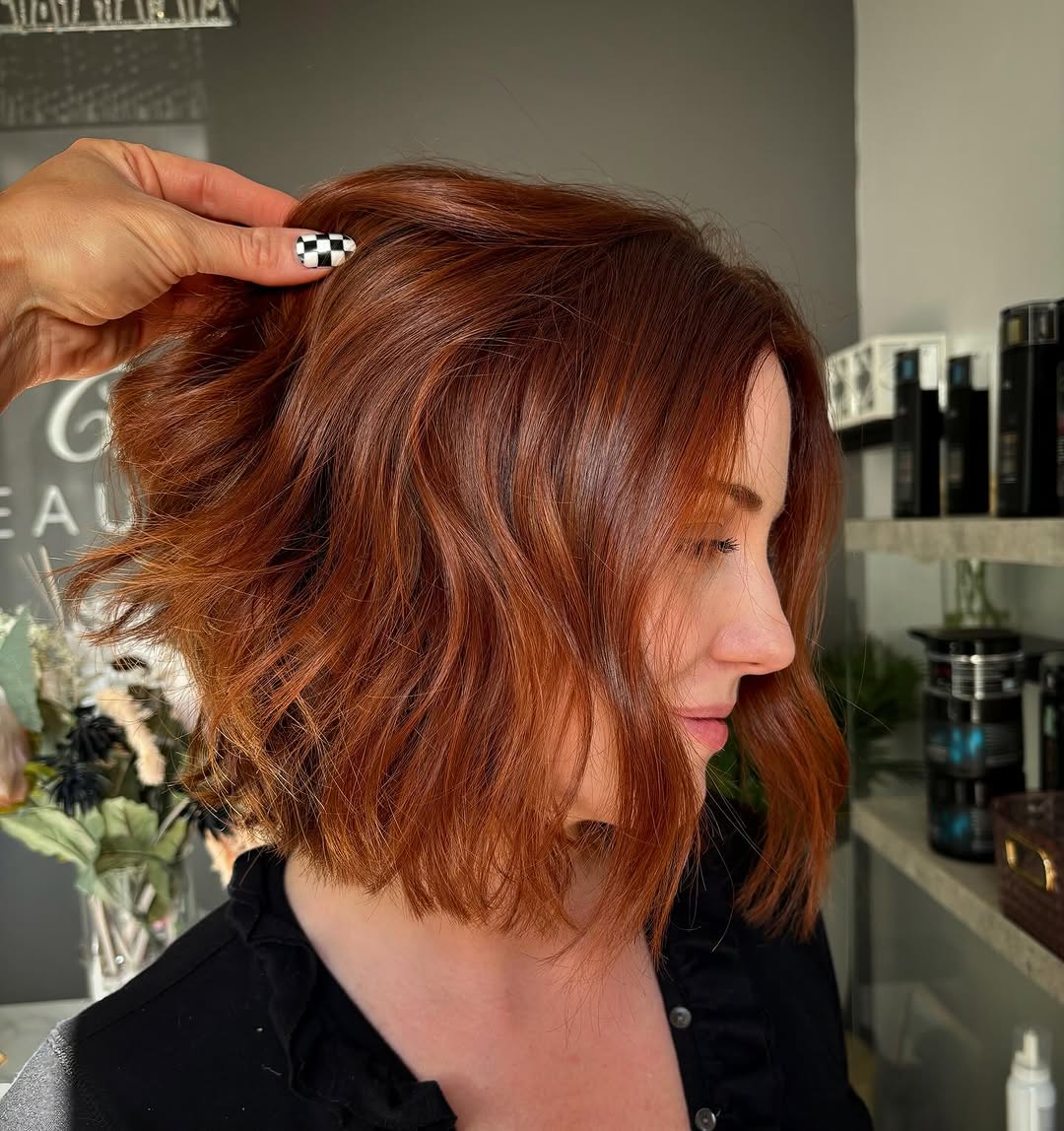 reddish brown wavy bob