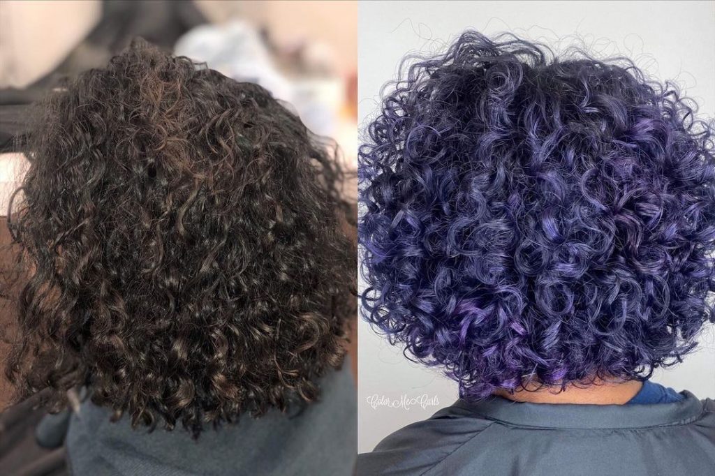 cabelo encaracolado púrpura real