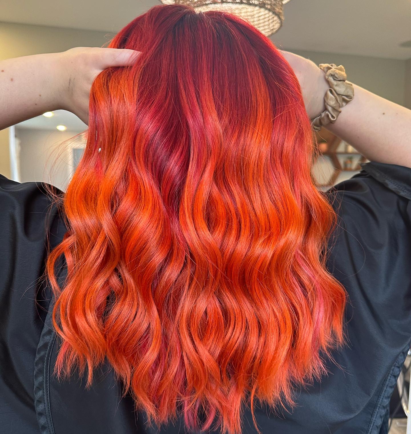 pelo rojo brillante