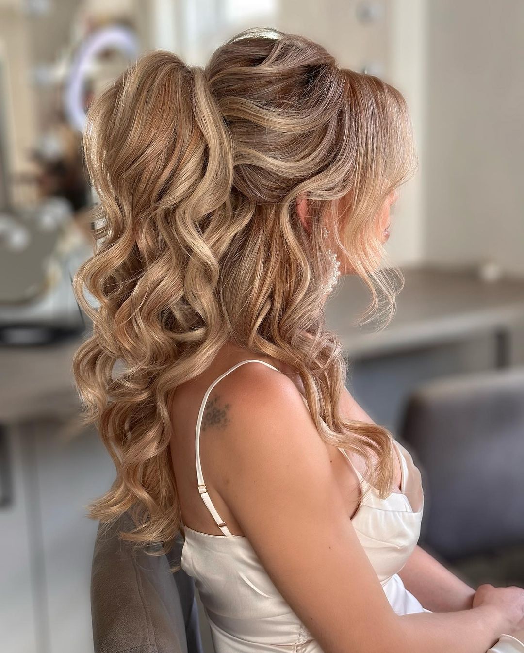 half up half down ponytail hairstyle for wedding