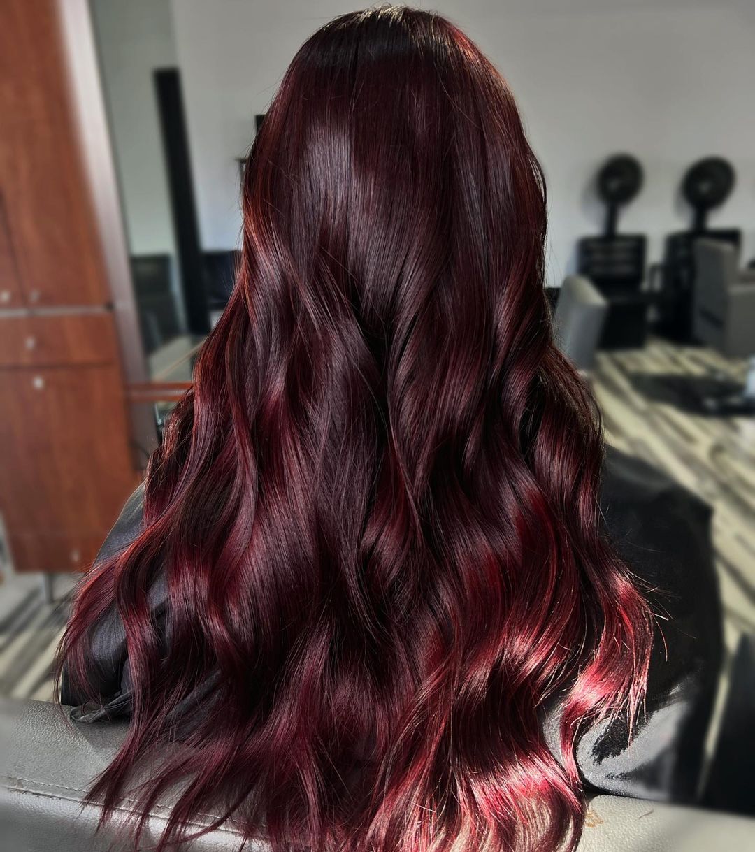 cor de cabelo cereja preta