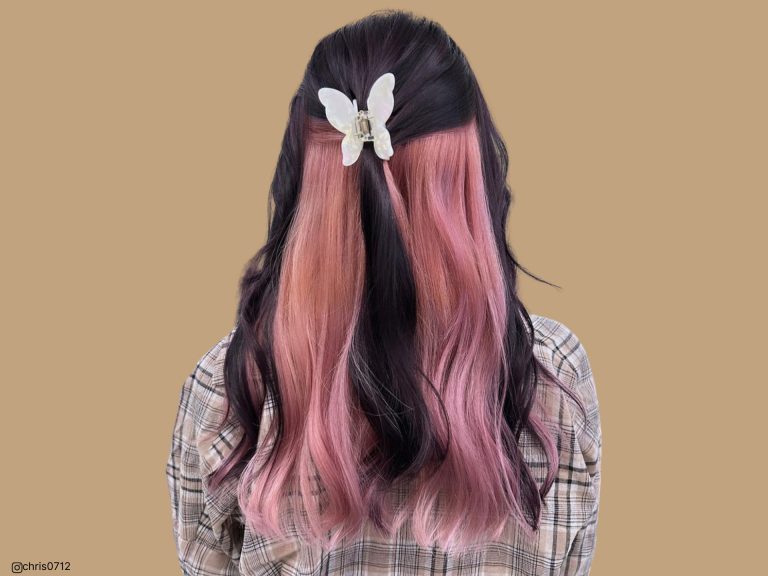 cabelo preto com madeixas de esguelha