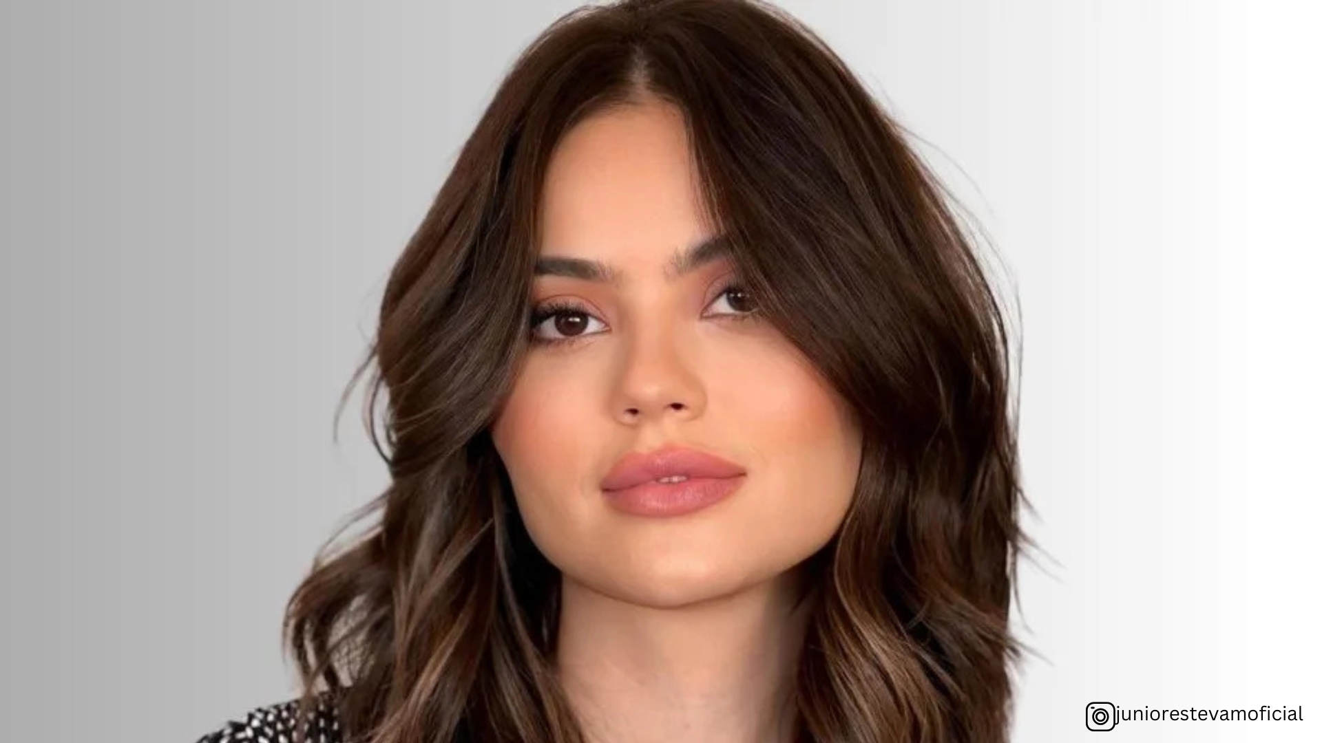 These Medium-Length Haircuts And Styles Are #HairGoals