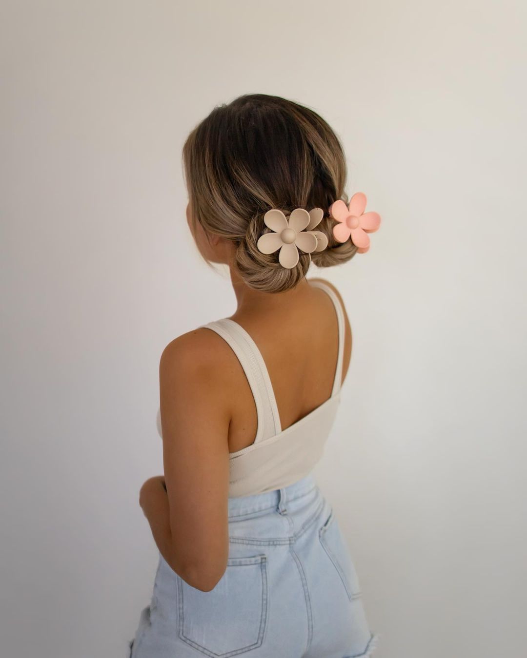 flower claw clips space buns