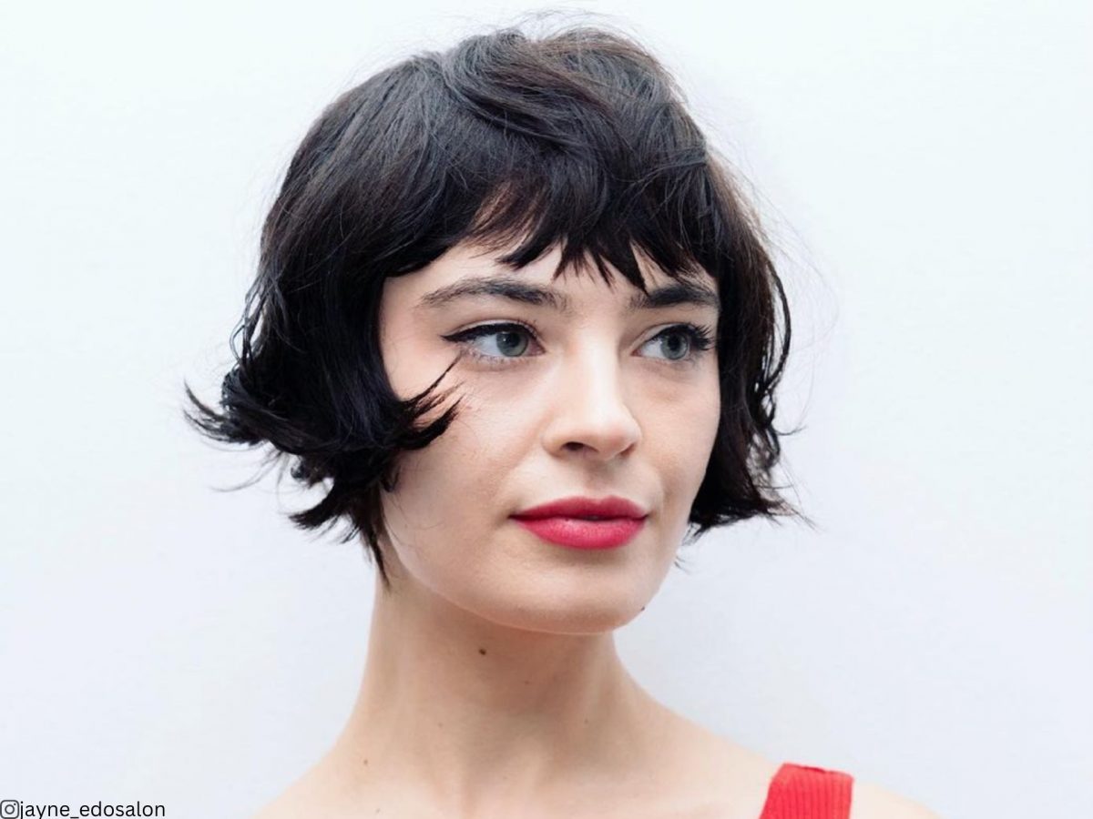 Short Shaggy Bob With Choppy Layers Is Taking Over 2025