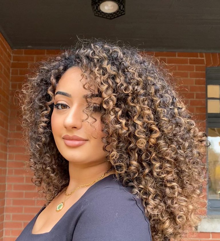 face-framing-layers-with-side-part-are-the-secret-to-mega-volume