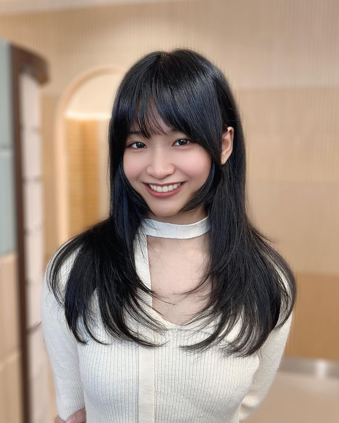 c shaped cut with bangs