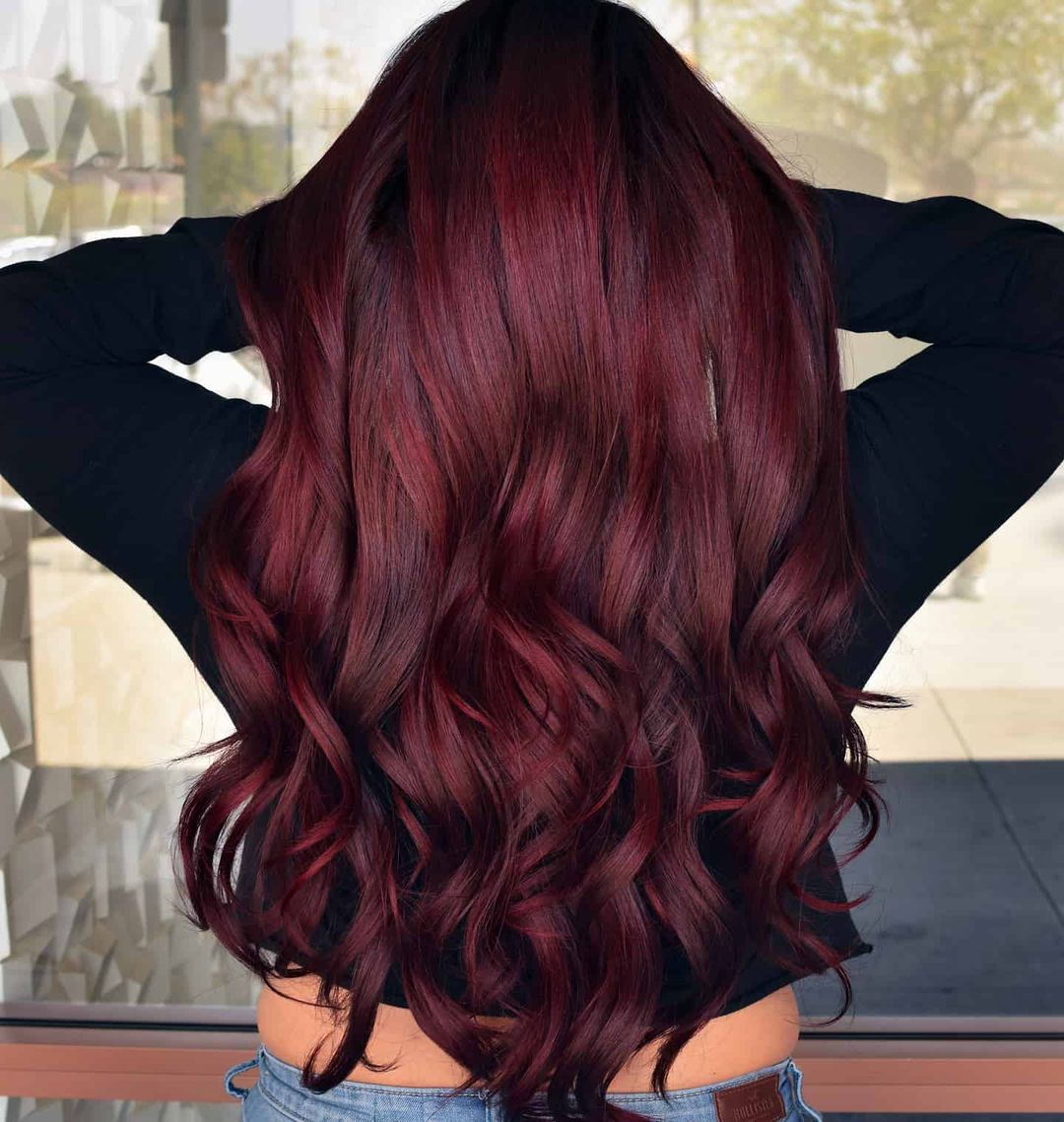 pelo rojo oscuro dimensional