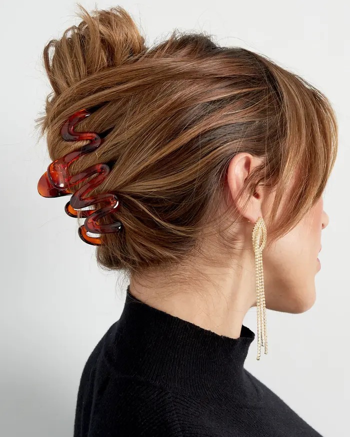 french bun claw clip hairstyle