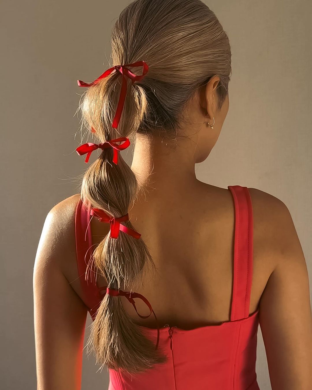 ponytail with ribbons