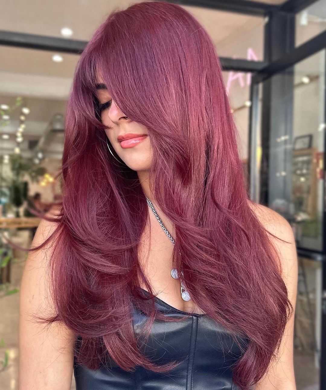 pelo rojo púrpura