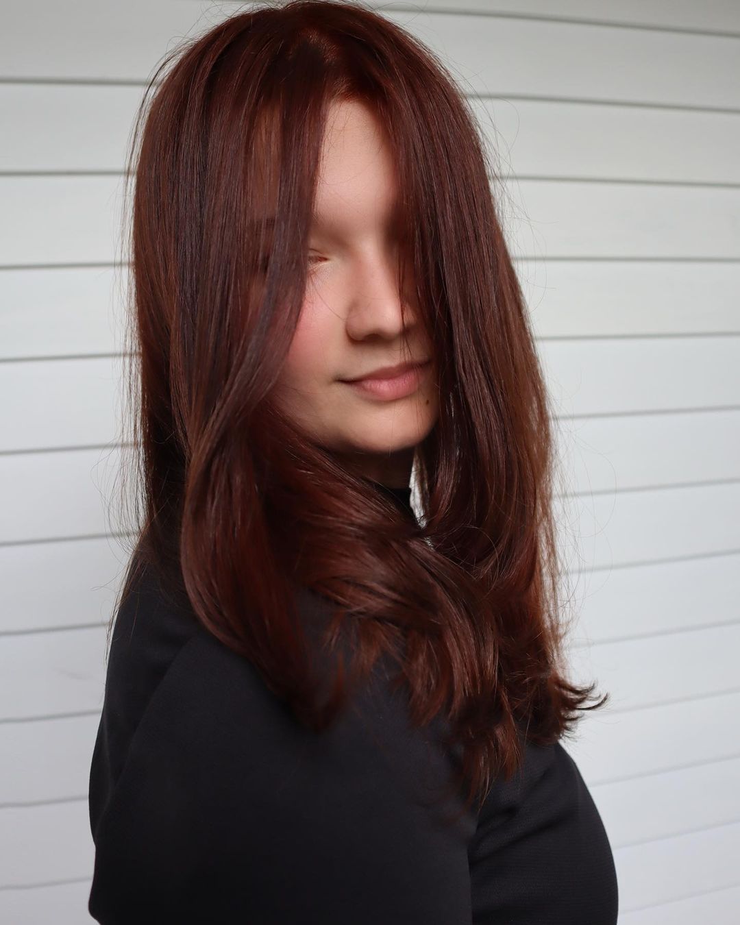 cabelo castanho-avermelhado