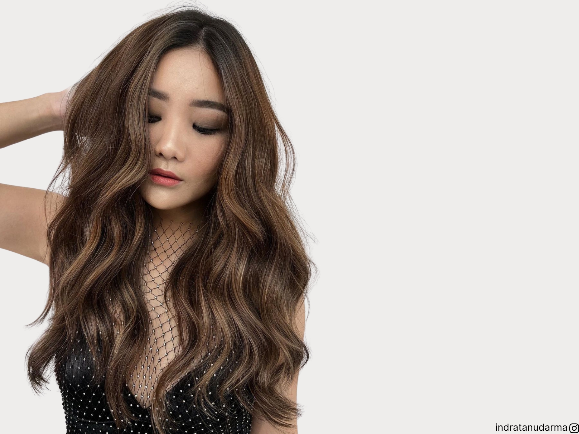 Get Perfect Beach Waves Every Time With These Stylist Insider Tips
