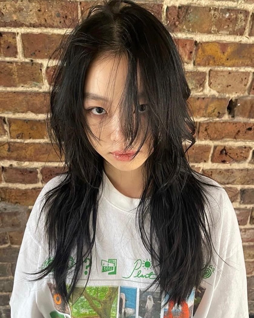 messy Asian layered hairstyle