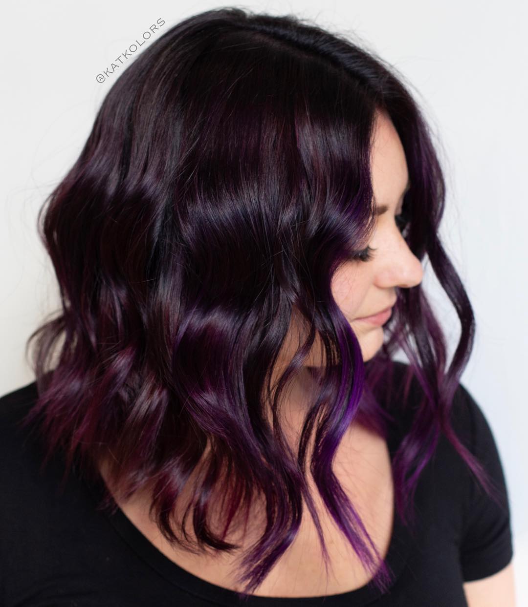 púrpura meia-noite cabelo médio