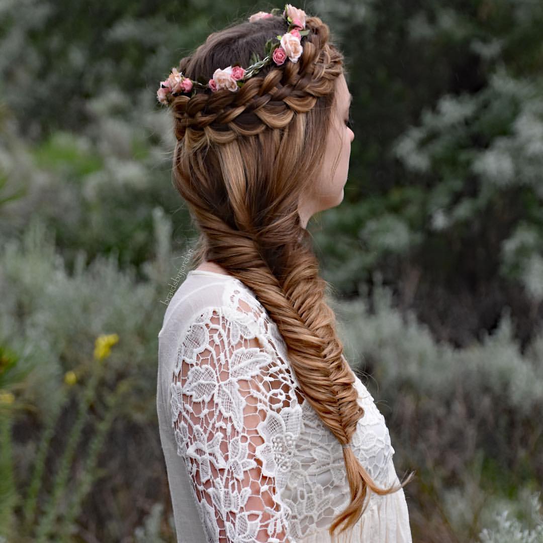 floral crown with fishtail braid