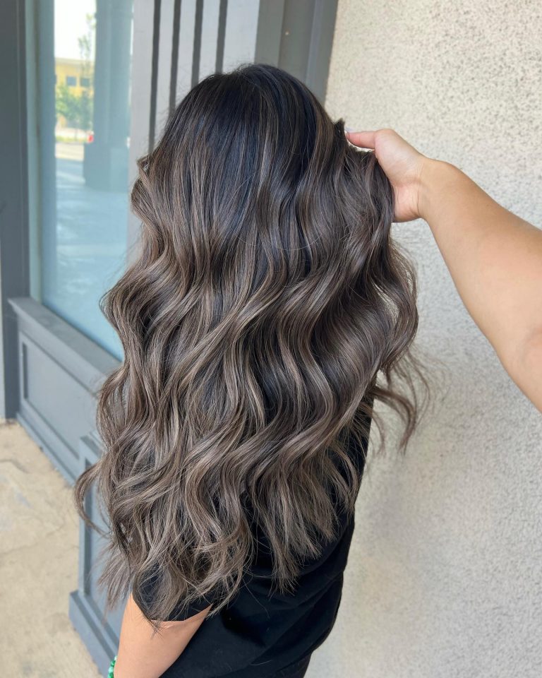 Heavy Highlights On Dark Hair Are The Bold Way To Go Brighter