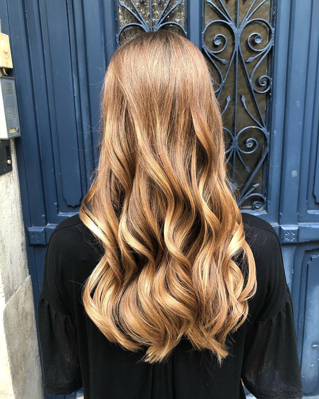 brunette copper blonde waves