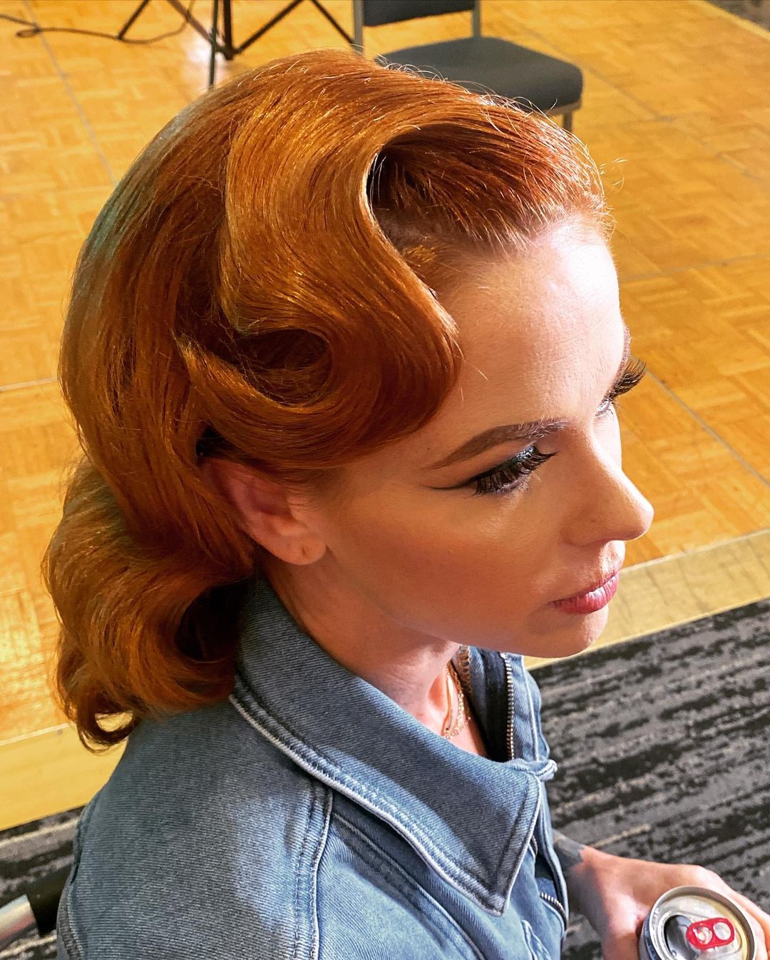 glam waves with a 1920s detail in the front