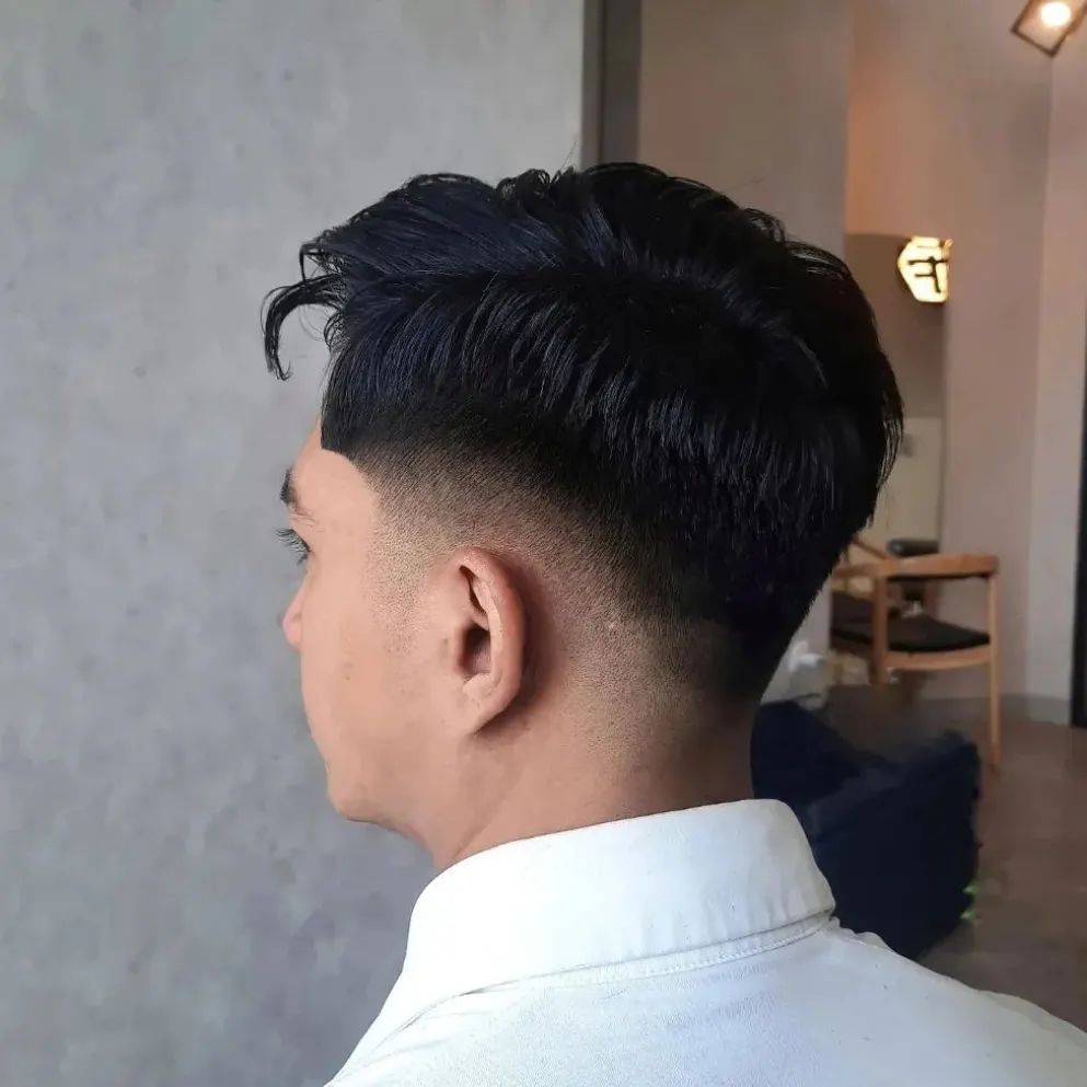 mid fade x side part with undercut