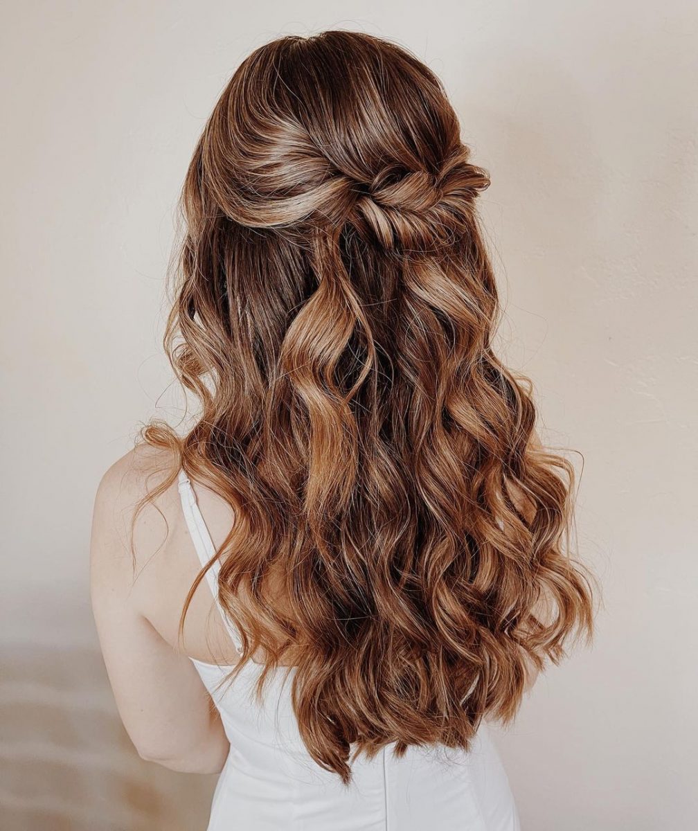 Wavy Half Up Half Down Hairstyle Yleav