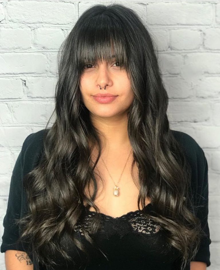 20 Stunning Hairstyles With Feathered Bangs Trending In 2024