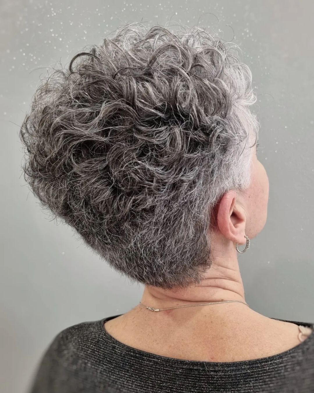 short hairstyle on thick curly hair