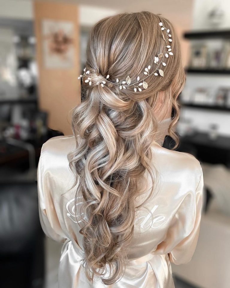 19 Prettiest Mermaid Braids For A Soft Romantic Look