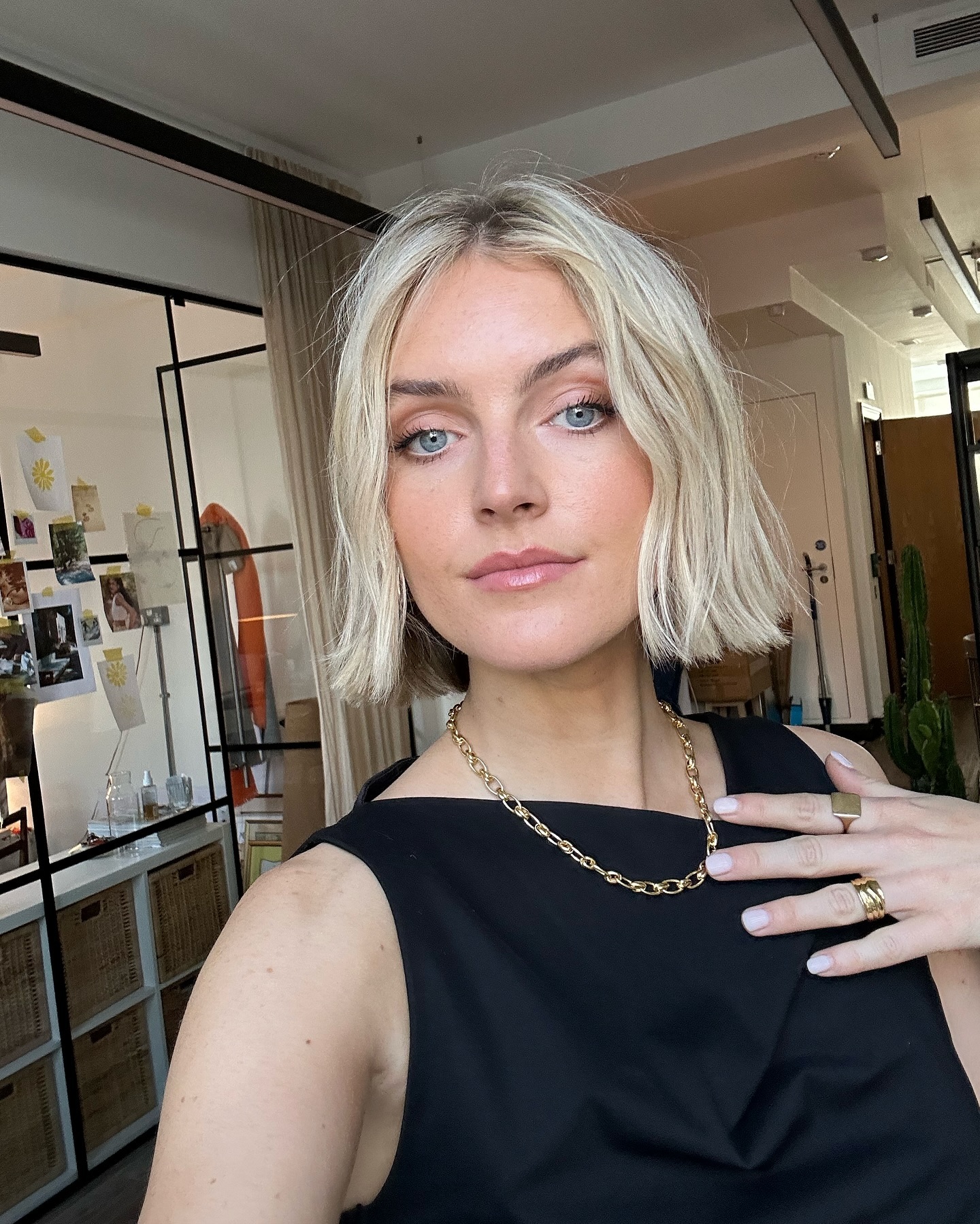 middle-part textured bob