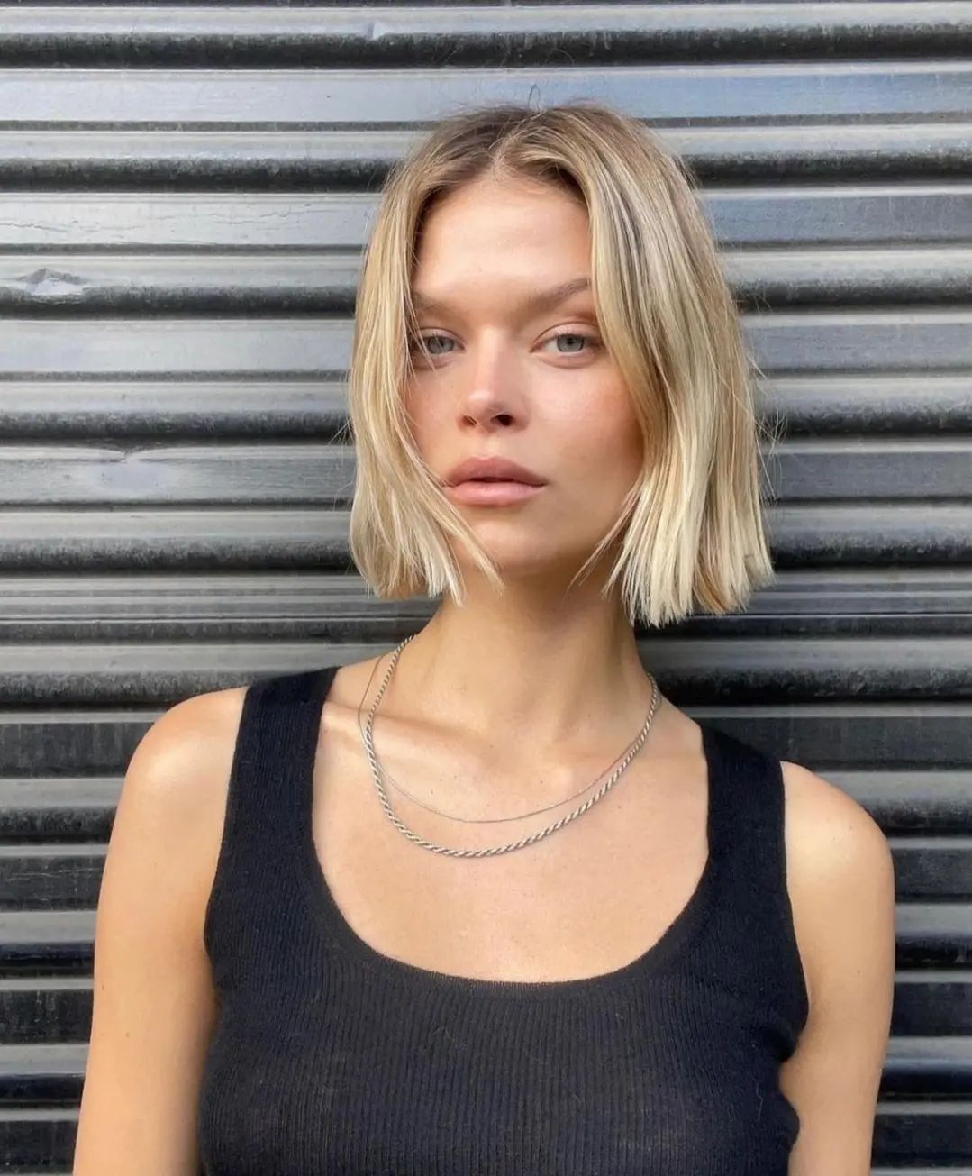 jaw-length blunt bob