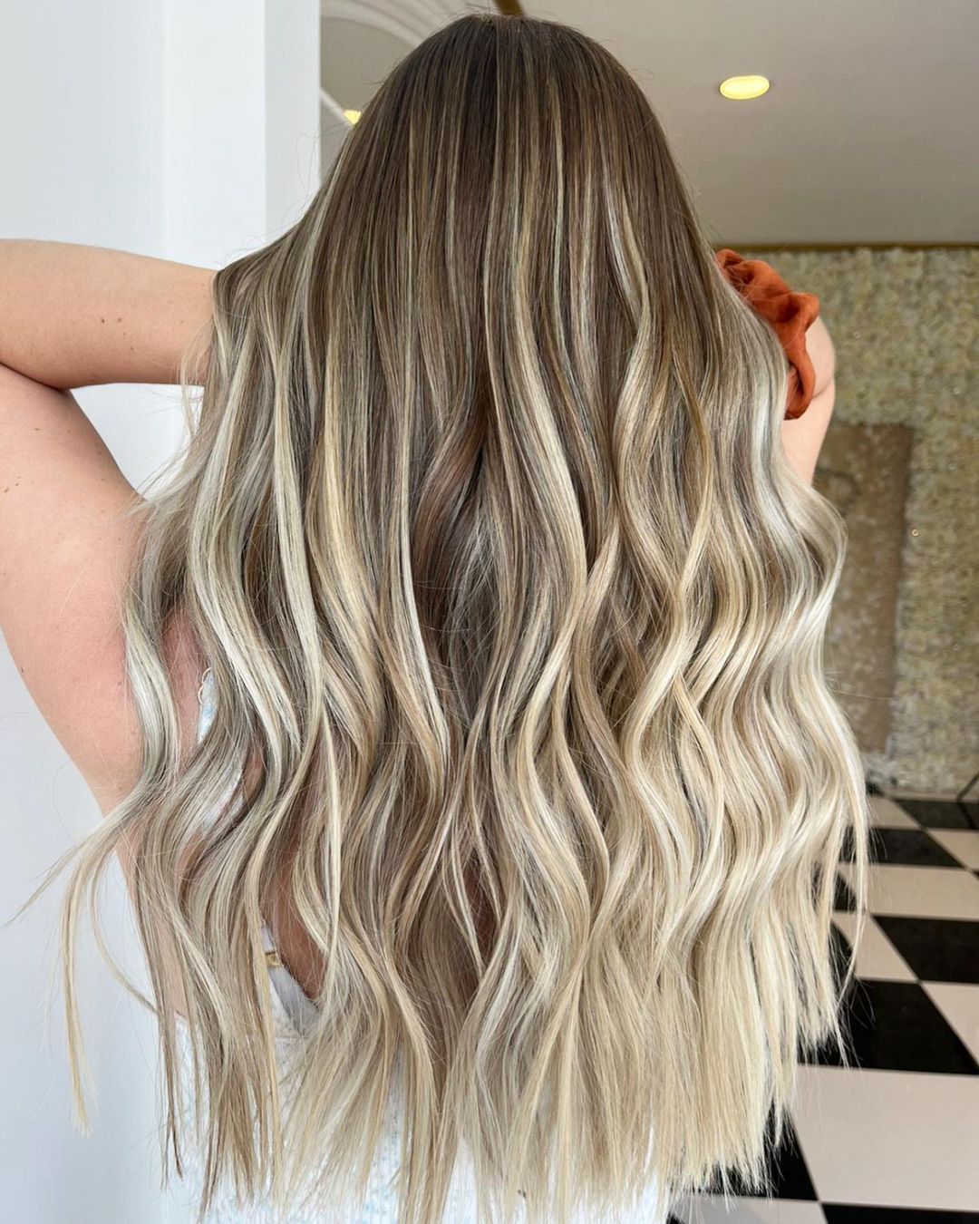 louro balayage beach waves