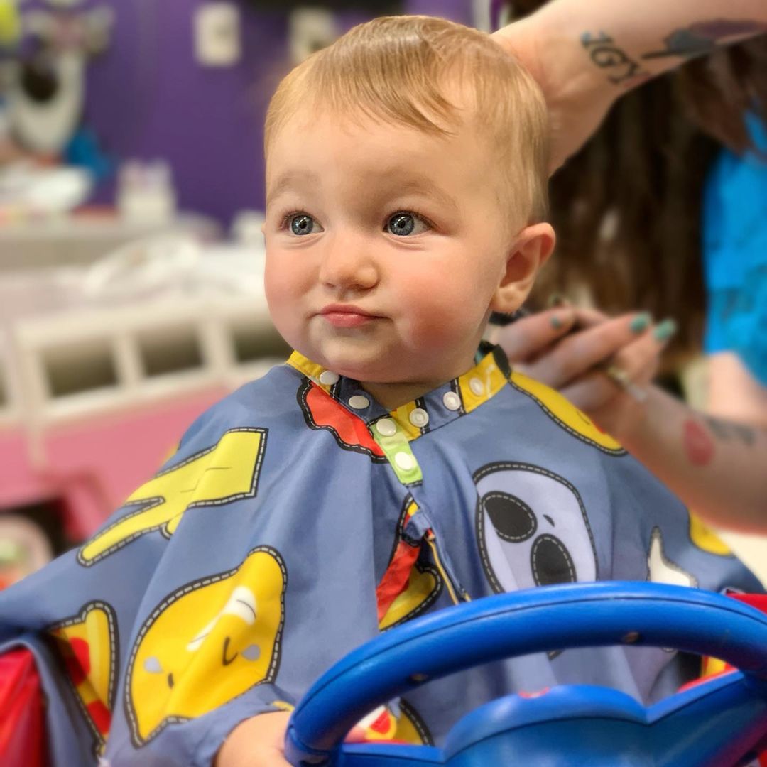 coupe de cheveux pour bébé garçon avec frange