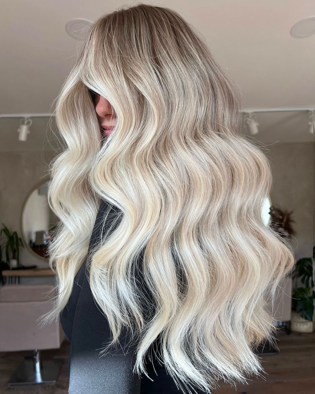 beach blonde waves with light brown lowlights