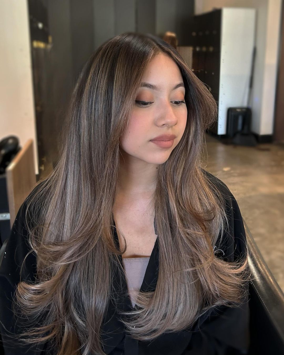 milk tea creamy beige balayage