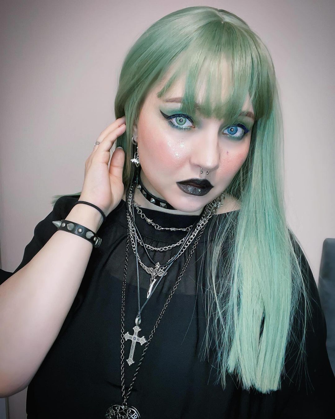 pastel green hair color