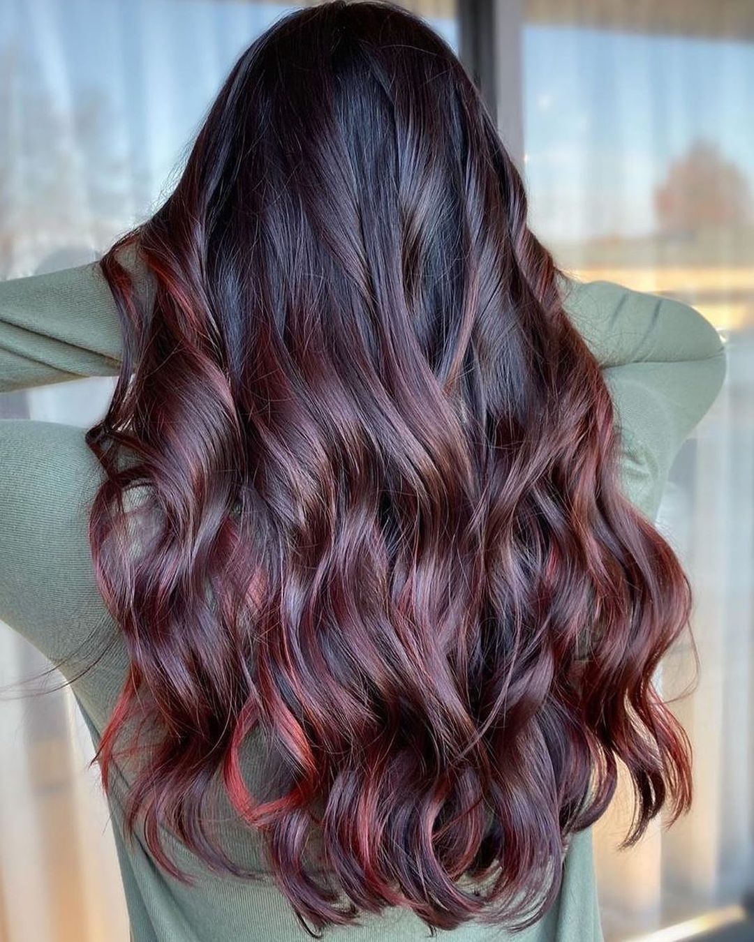 Coloration des cheveux au bourbon framboise