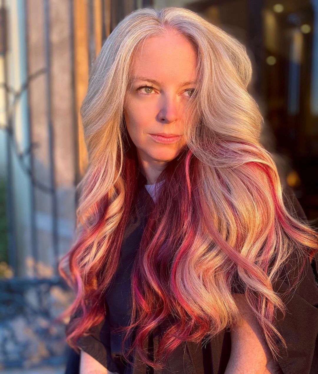 raspberry highlights on blonde hair