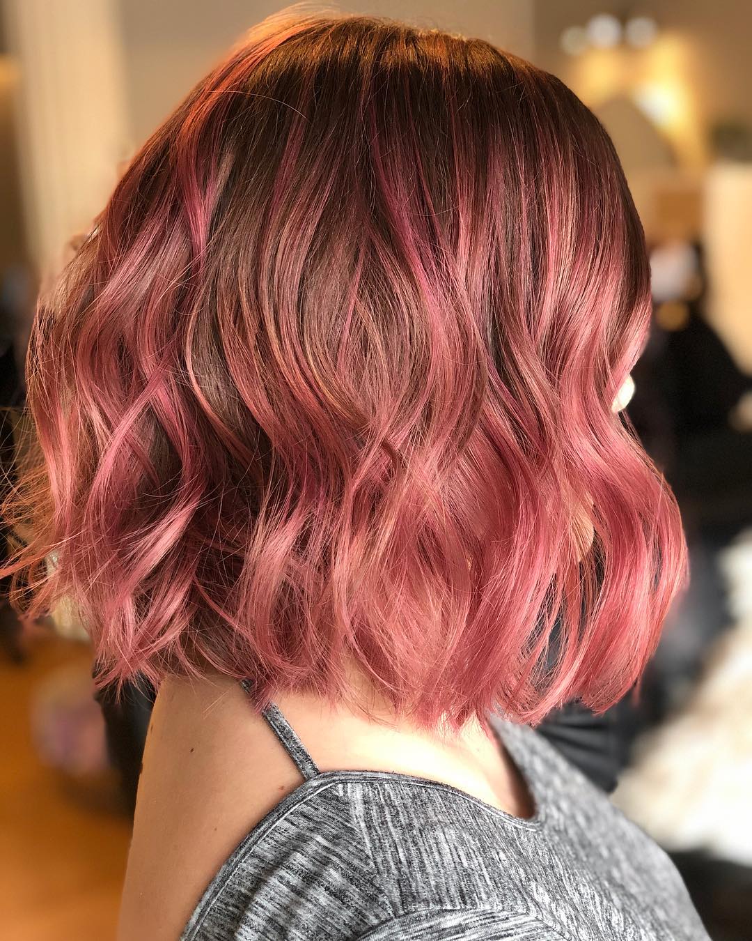 cor de cabelo framboesa rosa dourada