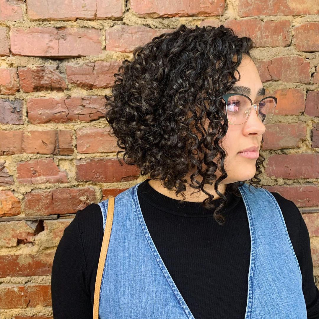 angled curly lob