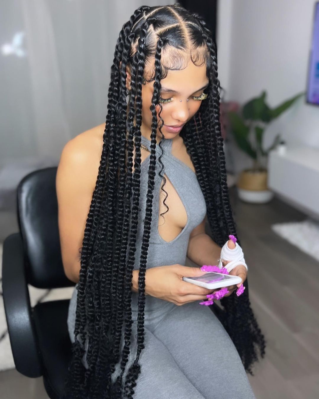 extra-long passion twists with slayed edges