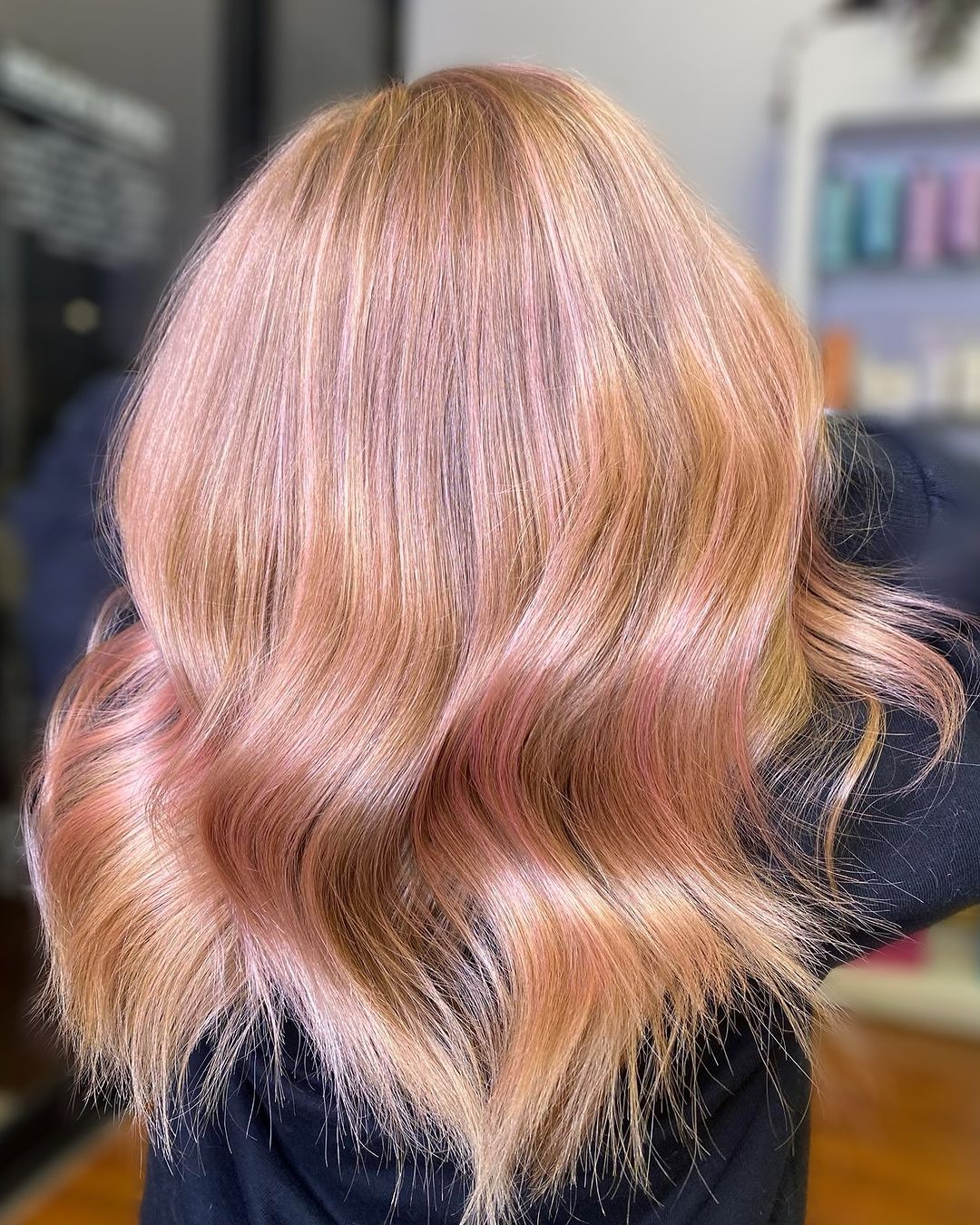 cabelo com brilho framboesa rosa dourado