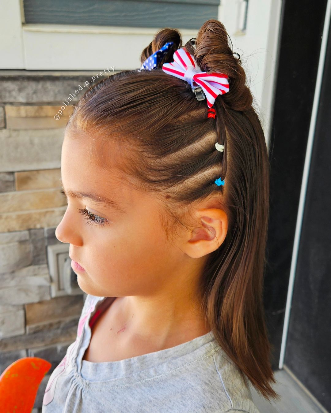 coiffure à mi-hauteur avec chignon